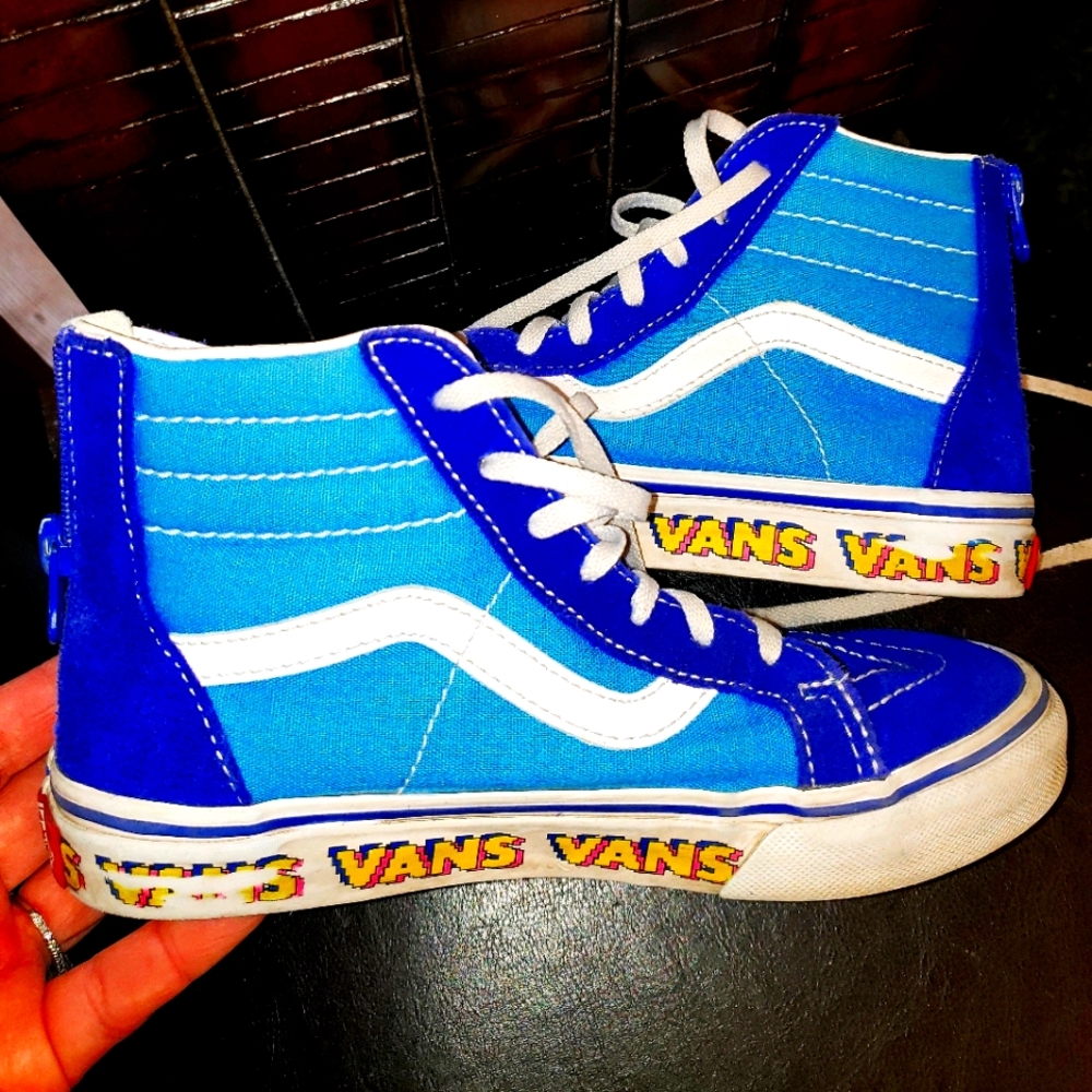 Hi top VANS Blue. Excellent used condition.